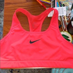 Size large women’s Nike bra dri fit